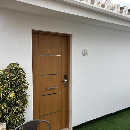 Malaga City Suites Екстериор снимка