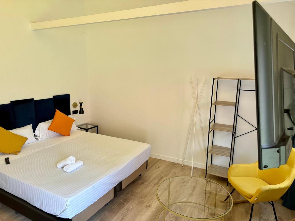 Malaga City Suites Екстериор снимка