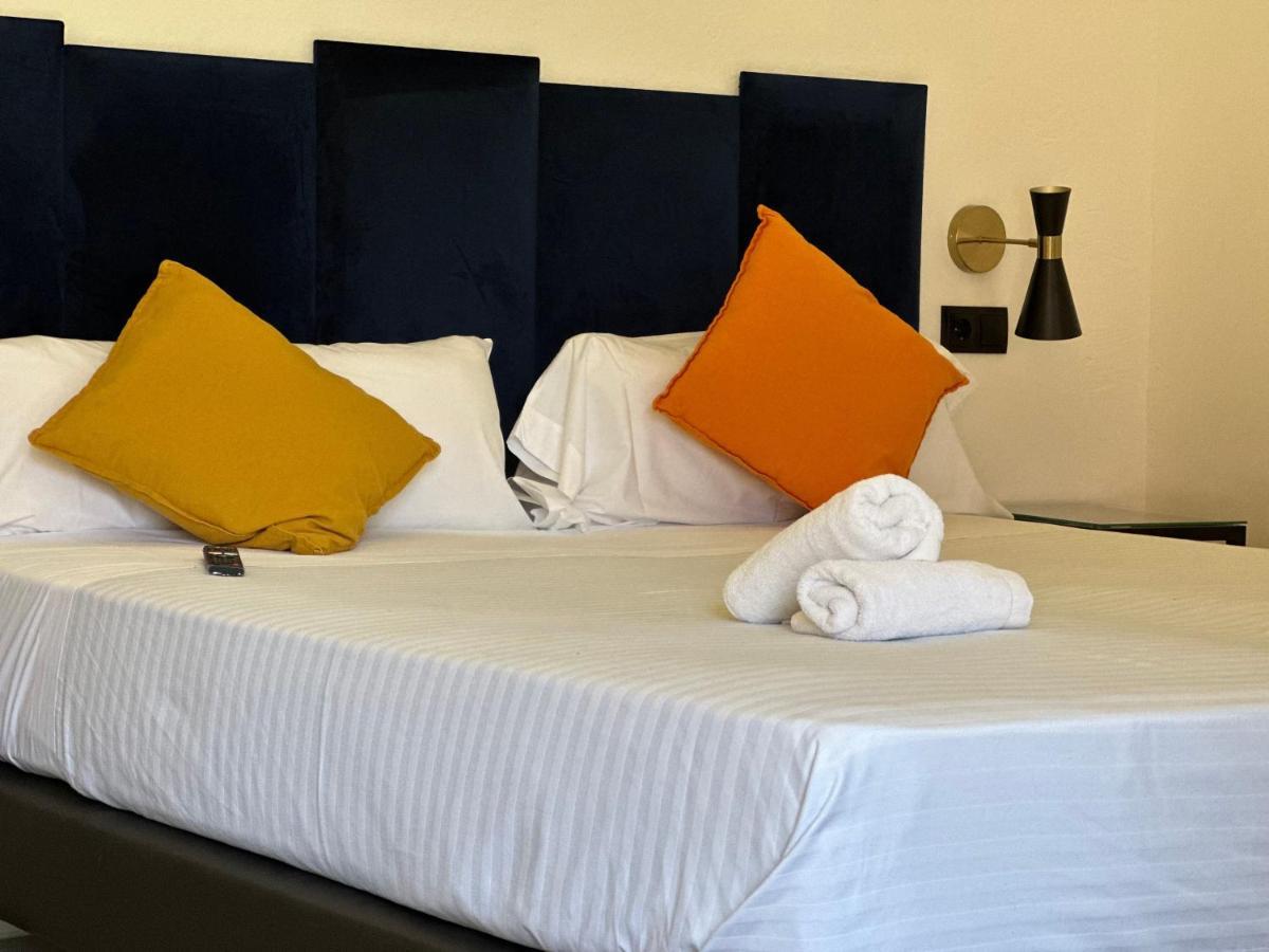 Malaga City Suites Екстериор снимка