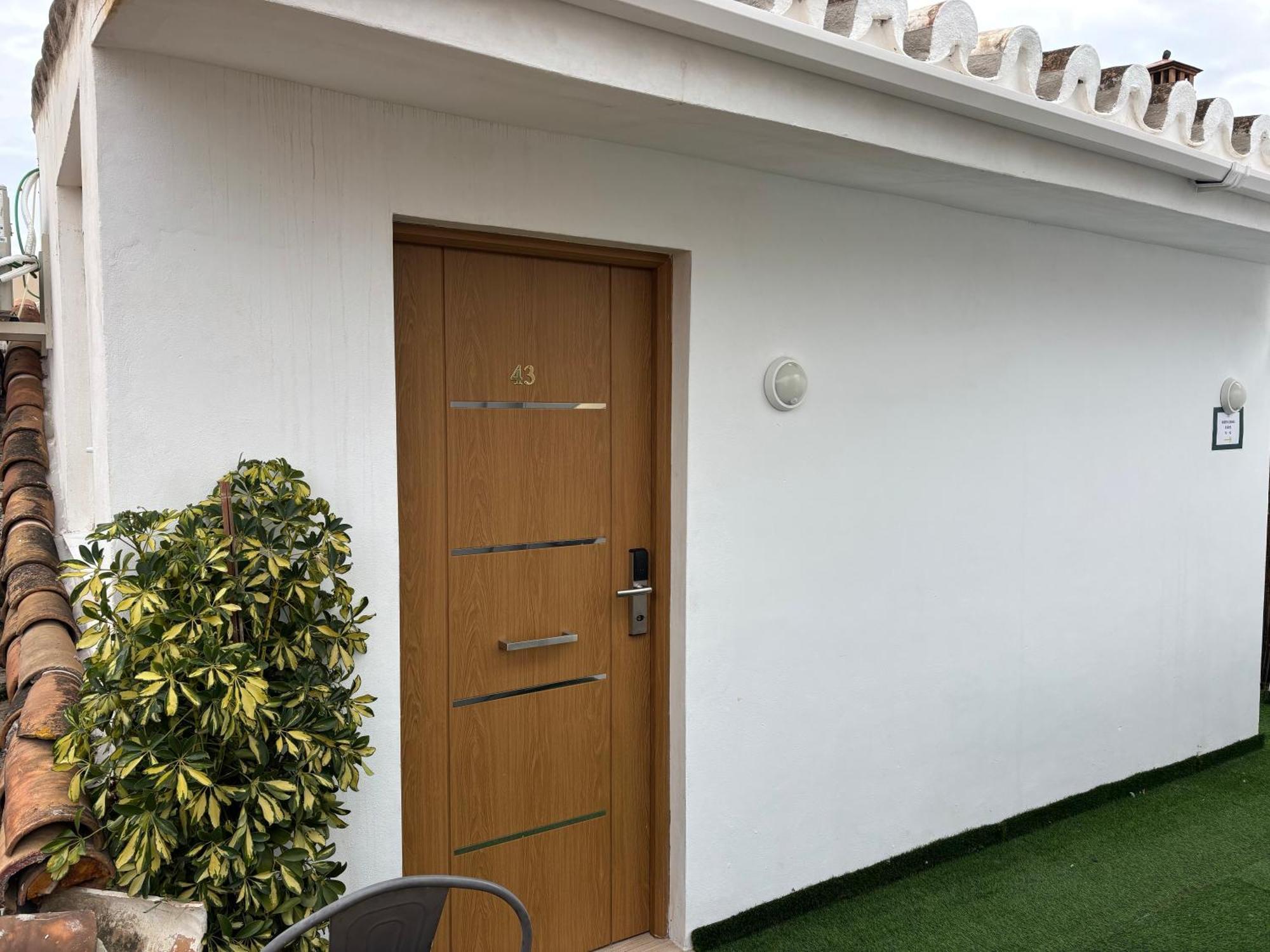 Malaga City Suites Екстериор снимка
